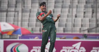 নাহিদ রানার পাঁচ উইকেট